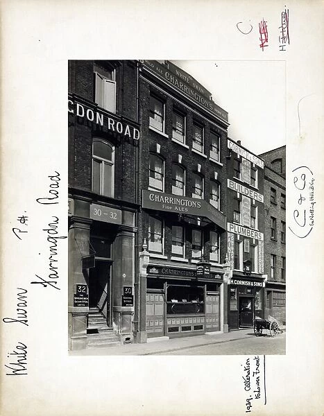 Photograph of White Swan PH, Clerkenwell, London