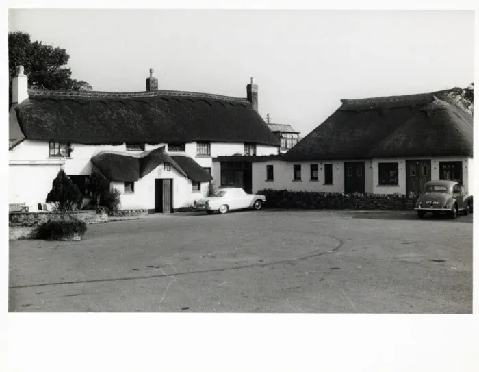 Framed Print : Photograph of Williams Arms, Braunton, Devon Framed Print : Photograph of Williams Arms, Braunton, Devon
