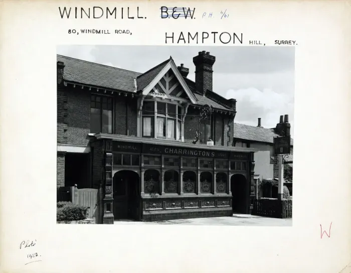 Framed Print : Photograph of Windmill PH, Hampton Hill, Greater London Framed Print : Photograph of Windmill PH, Hampton Hill, Greater London
