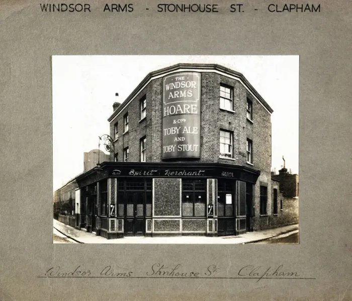 Framed Print : Photograph of Windsor Arms, Clapham, London Framed Print : Photograph of Windsor Arms, Clapham, London