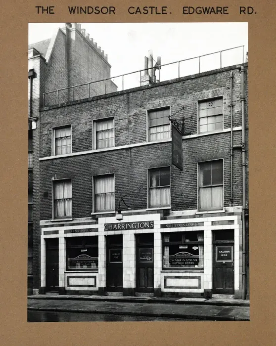 Framed Print : Photograph of Windsor Castle PH, Edgware Road, London Framed Print : Photograph of Windsor Castle PH, Edgware Road, London
