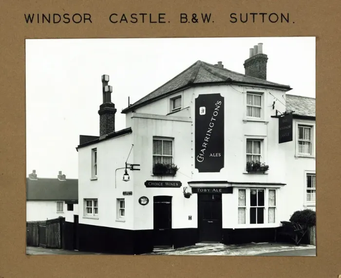 Framed Print : Photograph of Windsor Castle PH, Sutton, Surrey Framed Print : Photograph of Windsor Castle PH, Sutton, Surrey