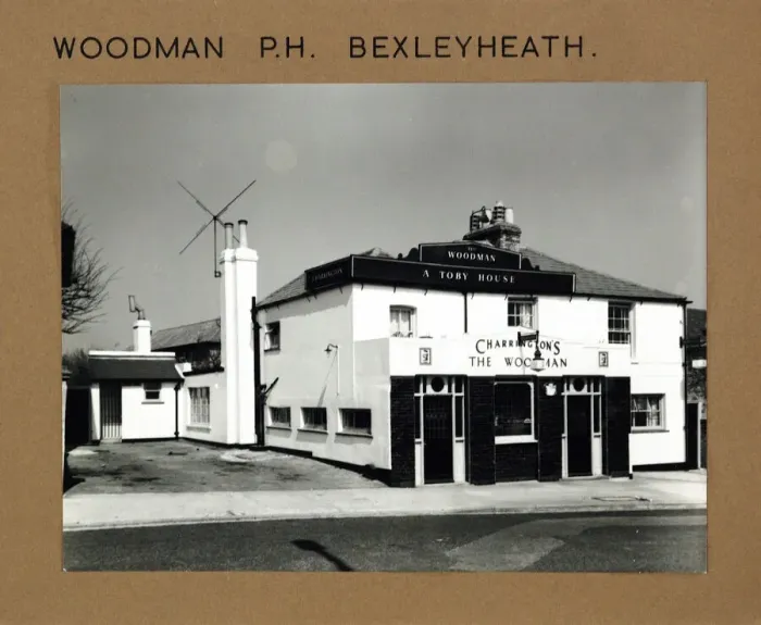 Framed Print : Photograph of Woodman PH, Bexleyheath, Greater London Framed Print : Photograph of Woodman PH, Bexleyheath, Greater London