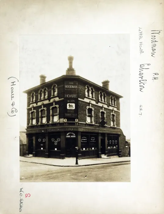 Framed Print : Photograph of Woodman PH, Charlton, London Framed Print : Photograph of Woodman PH, Charlton, London