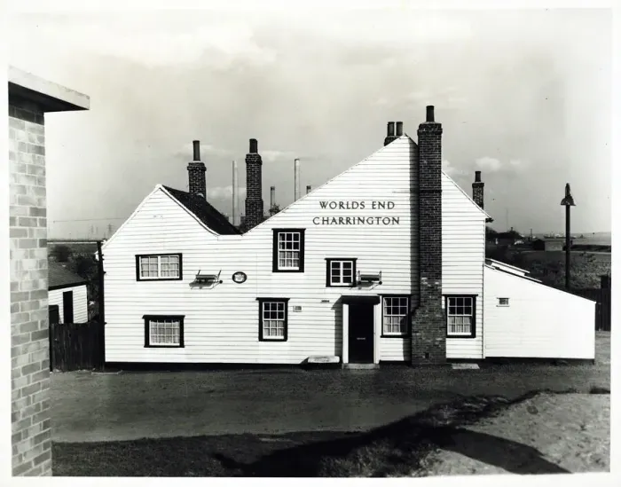 Framed Print : Photograph of Worlds End PH, Tilbury, Essex Framed Print : Photograph of Worlds End PH, Tilbury, Essex