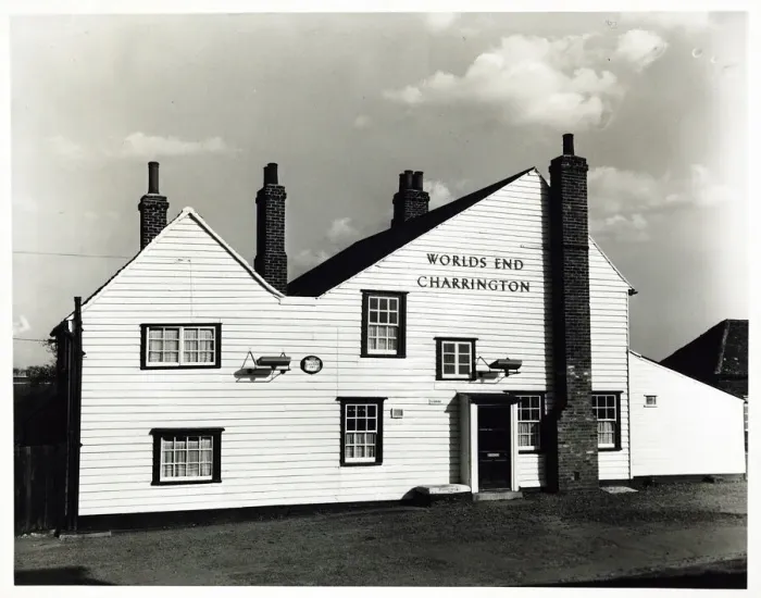 Framed Print : Photograph of Worlds End PH, Tilbury, Essex Framed Print : Photograph of Worlds End PH, Tilbury, Essex