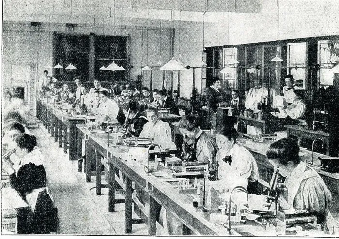 Framed Print : Physiology Laboratory, London School of Medicine for Women Framed Print : Physiology Laboratory, London School of Medicine for Women