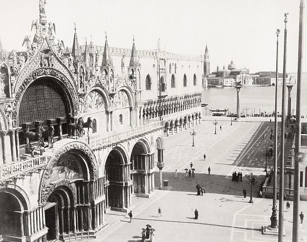 Piazetta and the facade of St. Marks Cathedral, Venice