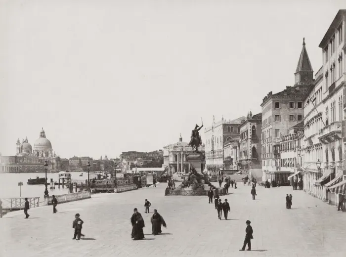 Framed Print : Piazzetta, Santa Maria della Salute, Venice, Venezia, Italy Framed Print : Piazzetta, Santa Maria della Salute, Venice, Venezia, Italy