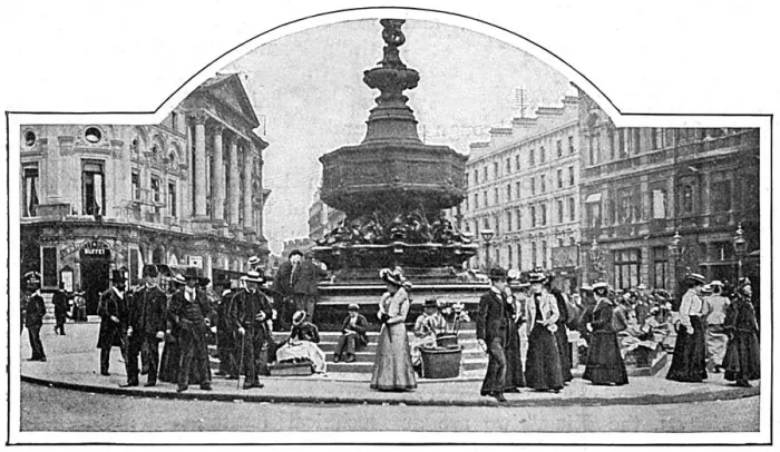 Framed Print : Piccadilly Circus Framed Print : Piccadilly Circus