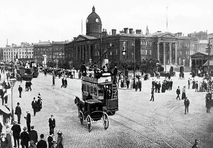 Framed Print : Piccadilly and Infirmary, Manchester Framed Print : Piccadilly and Infirmary, Manchester