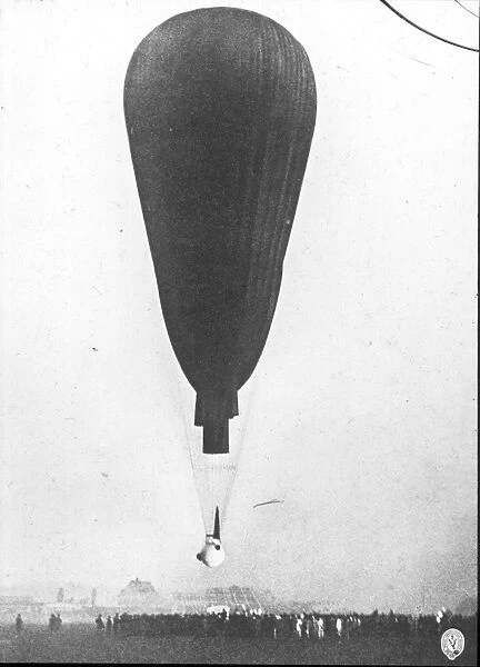Piccard ready for the ascent 1931-1932