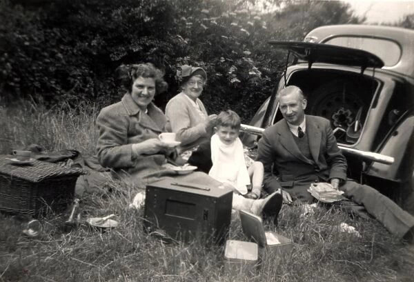 Picnic out of the boot of a Morris 8 E-series