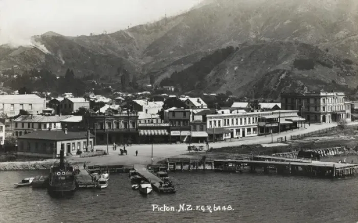 Framed Print : Picton, New Zealand Framed Print : Picton, New Zealand