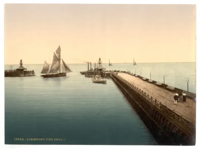 Framed Print : Pier head, I. Lowestoft, England