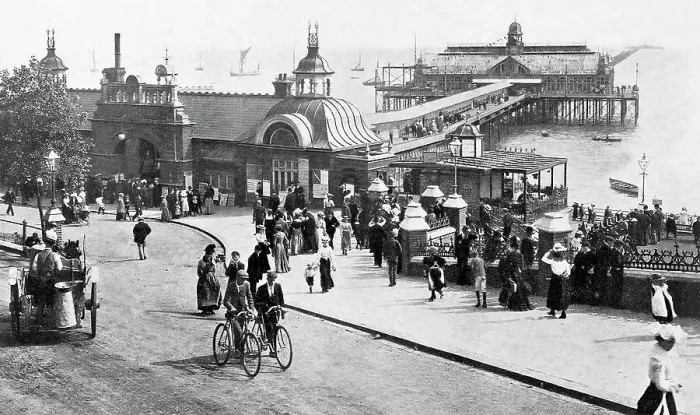 Framed Print : The Pier Southend-on-Sea Victorian period Framed Print : The Pier Southend-on-Sea Victorian period