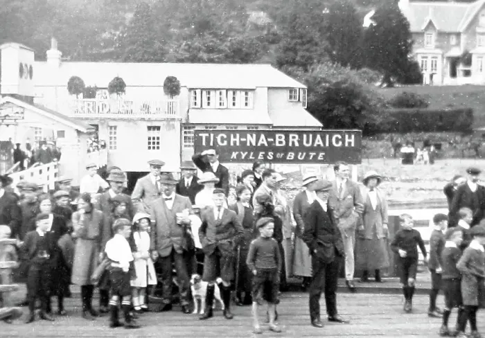 Framed Print : The Pier, Tighnabruaich, Scotland Framed Print : The Pier, Tighnabruaich, Scotland