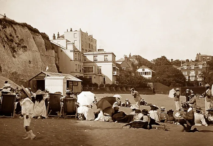 Framed Print : Pierrots on beach at Broadstairs Framed Print : Pierrots on beach at Broadstairs