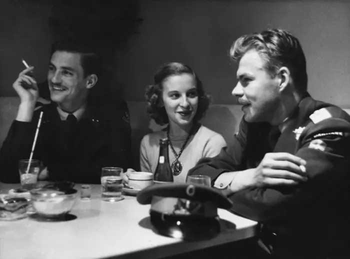 Framed Print : Pilots socialising WWII Framed Print : Pilots socialising WWII