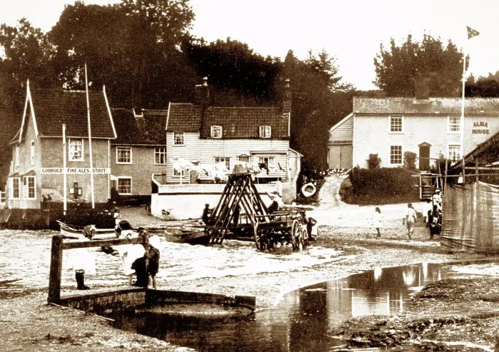 Framed Print : Pin Mill, Ipswich early 1900's Framed Print : Pin Mill, Ipswich early 1900's
