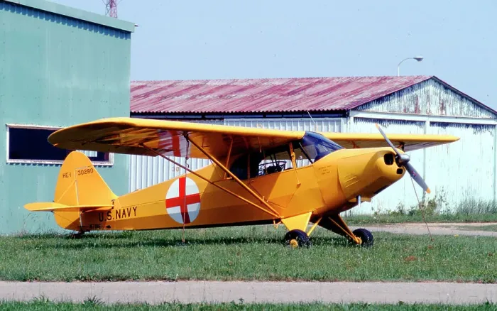 Framed Print : Piper HE-1 N718E Framed Print : Piper HE-1 N718E