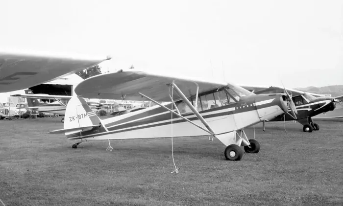 Framed Print : Piper PA-18-100 Super Cub ZK-BTM (msn 18-5972). Date: circa 1970 Framed Print : Piper PA-18-100 Super Cub ZK-BTM (msn 18-5972). Date: circa 1970