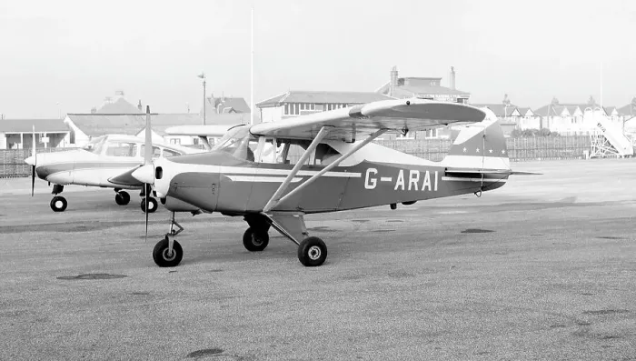 Framed Print : Piper PA-22 Tri-Pacer G-ARAI Framed Print : Piper PA-22 Tri-Pacer G-ARAI