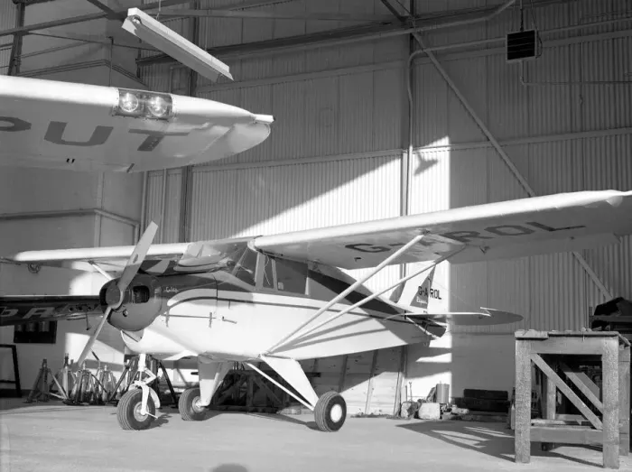 Framed Print : Piper PA-22 Tri-Pacer G-AROL Framed Print : Piper PA-22 Tri-Pacer G-AROL