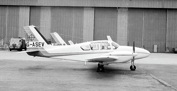Piper PA-23 Aztec G-ASEV