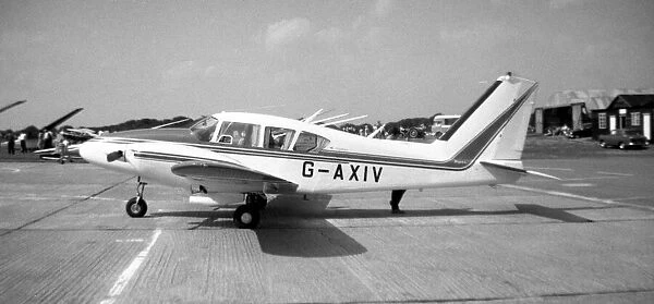Piper PA-23 Aztec G-AXIV
