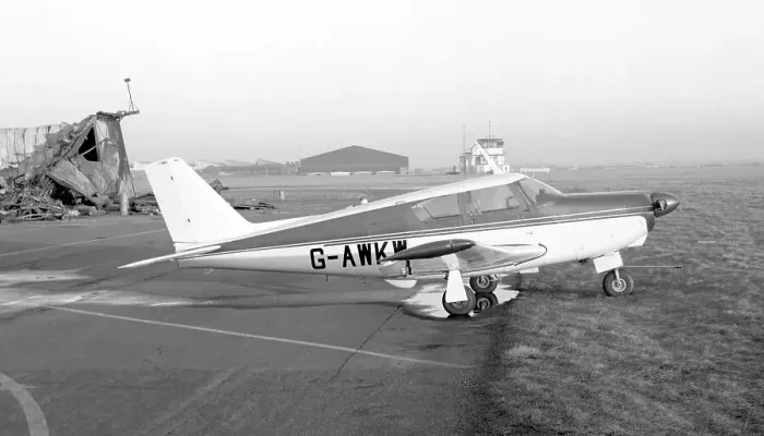 Framed Print : Piper PA-24 Comanche G-AWKW Framed Print : Piper PA-24 Comanche G-AWKW