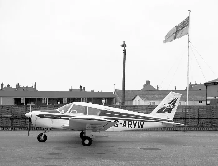 Framed Print : Piper PA-28-160 Cherokee G-ARVW Framed Print : Piper PA-28-160 Cherokee G-ARVW