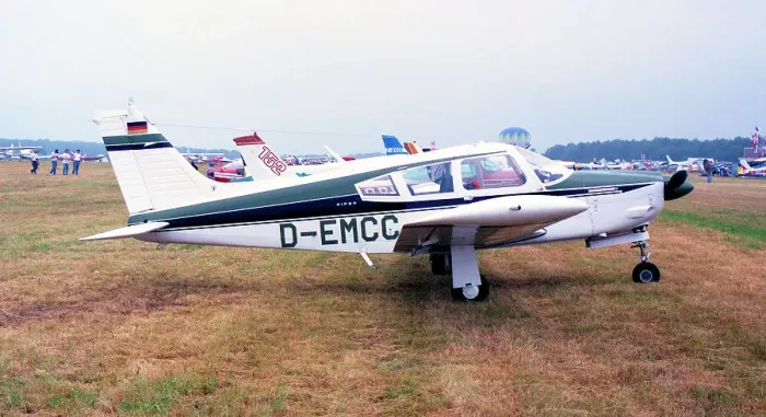 Framed Print : Piper PA-28 Cherokee Arrow II D-EMCC Framed Print : Piper PA-28 Cherokee Arrow II D-EMCC