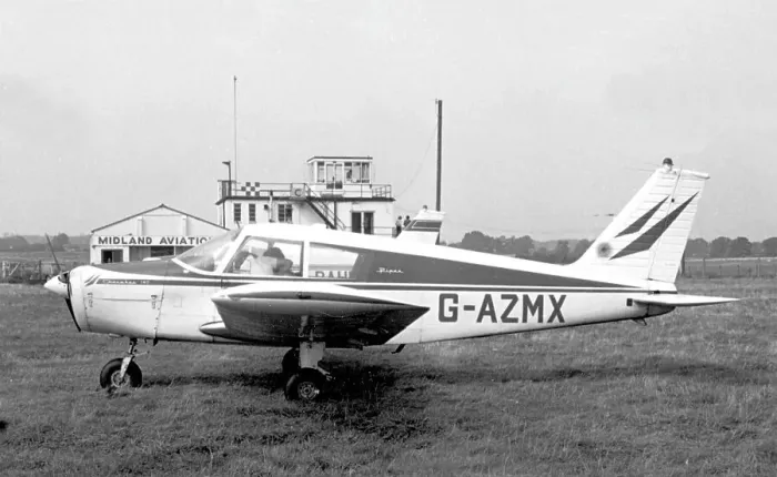Framed Print : Piper PA-28 Cherokee G-AZMX Framed Print : Piper PA-28 Cherokee G-AZMX