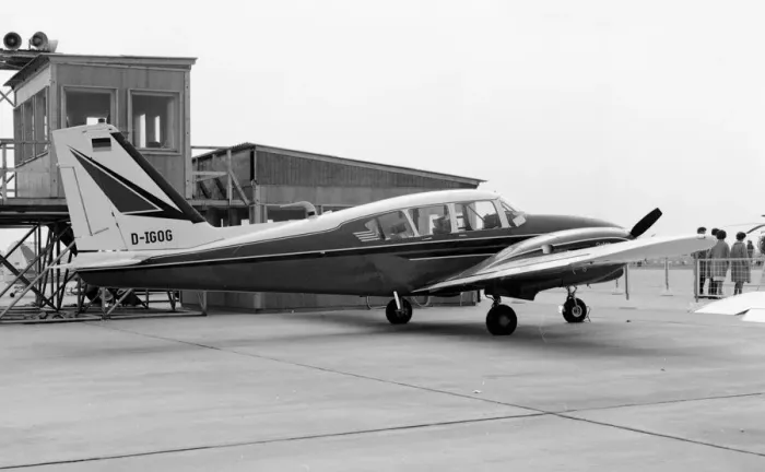 Framed Print : Piper PA-30 Aztec B D-IGOG Framed Print : Piper PA-30 Aztec B D-IGOG
