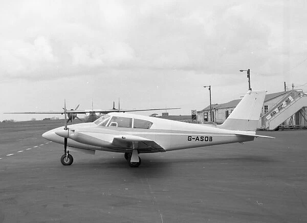 Piper PA-30 Twin Commanche G-ASOB