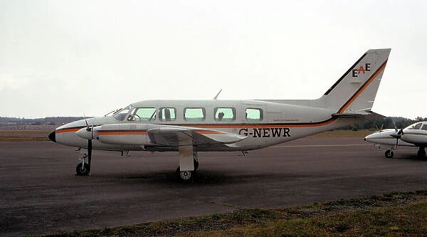 Piper PA-31 Chieftain G-NEWR