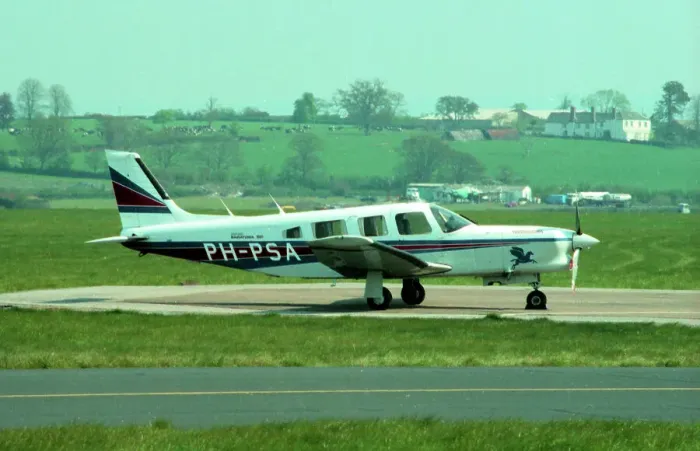 Framed Print : Piper PA-32R Saratoga PH-PSA Framed Print : Piper PA-32R Saratoga PH-PSA