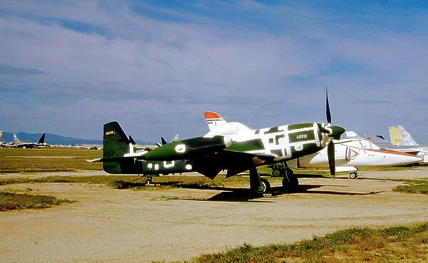 Piper PA-48 Enforcer N482PE