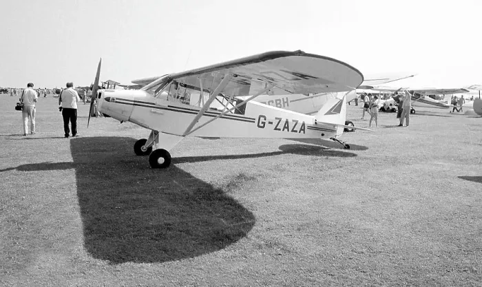 Framed Print : Piper Super Cub G-ZAZA Framed Print : Piper Super Cub G-ZAZA