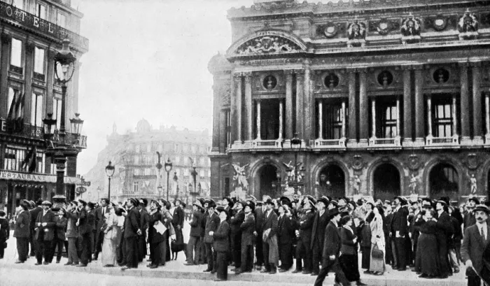 Framed Print : Place de l Opera Framed Print : Place de l Opera