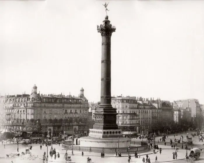 Framed Print : Place de la Bastille, Paris, France Framed Print : Place de la Bastille, Paris, France