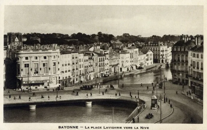 Framed Print : Place Lavigerie at Bayonne, France - River Nive Framed Print : Place Lavigerie at Bayonne, France - River Nive