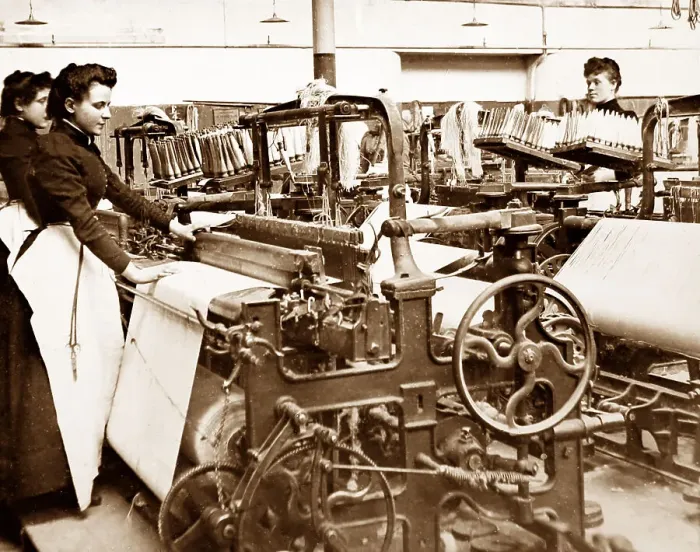 Framed Print : A Plain Power Loom, linen production, Victorian period Framed Print : A Plain Power Loom, linen production, Victorian period