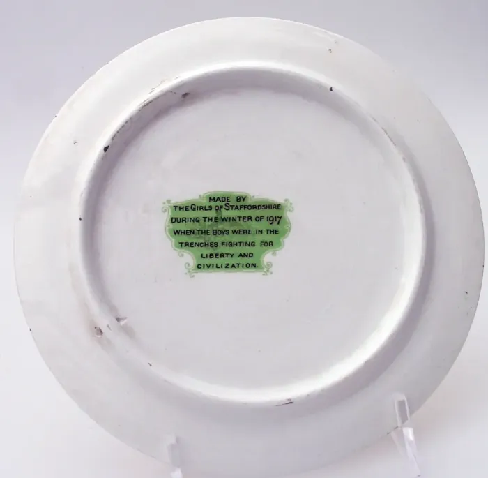 Framed Print : Plate - Give it a good ard un, Bert Framed Print : Plate - Give it a good ard un, Bert