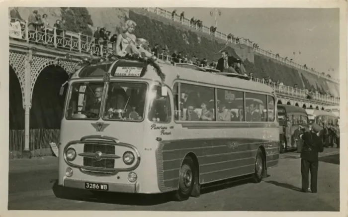 Framed Print : Plaxton Vintage Bus - Panorama Pioneer 285 - SUT Framed Print : Plaxton Vintage Bus - Panorama Pioneer 285 - SUT