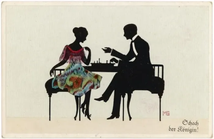 Framed Print : PLAY THE QUEEN Framed Print : PLAY THE QUEEN