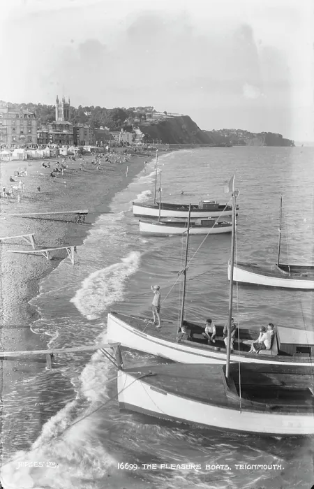 Framed Print : The Pleasure Boats, Teignmouth Framed Print : The Pleasure Boats, Teignmouth