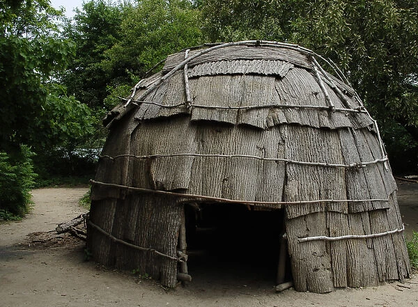 Plimoth Plantation or Historical Museum. Hut. Plymouth. Mass