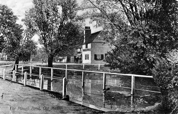 Framed Print : Plough Pond and Inn, Old Malden, SW London (Surrey) Framed Print : Plough Pond and Inn, Old Malden, SW London (Surrey)